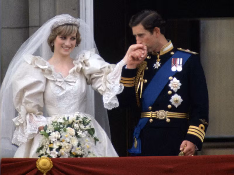 3. Thân Vương xứ Wales - Charles kết hôn với diễn viên Lady Diana vào năm 1981 – 48 triệu USD.