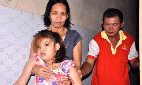 Là cháu nội của vua Thành Thái nhưng hiện nay hoàng tôn Bảo Tài sống trong cảnh khốn khó, ở nhà trọ, nuôi con gái bệnh tật.