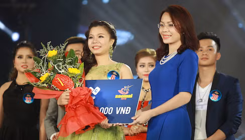 Chuyen ve mot bong hong 7X “quyen luc” trong lang dia oc-Hinh-3