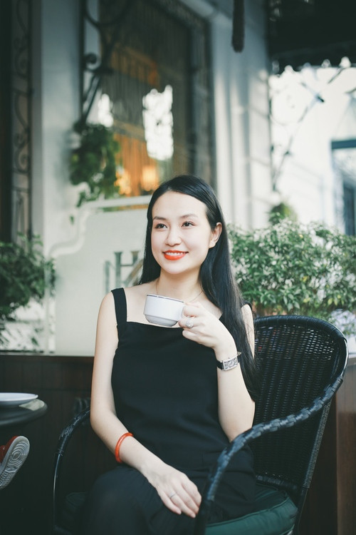 Thời gian qua, Hương Baby tập trung kinh doanh và mới lên chức bà chủ.