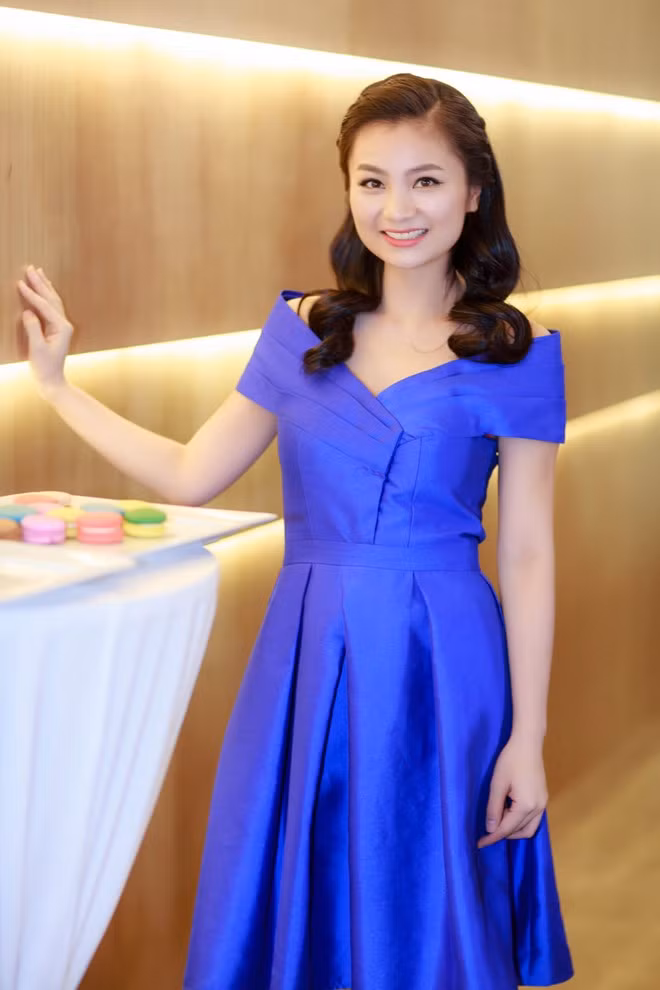 Diễn viên Diệu Hương trải qua hai lần sinh nở vẫn trẻ trung.