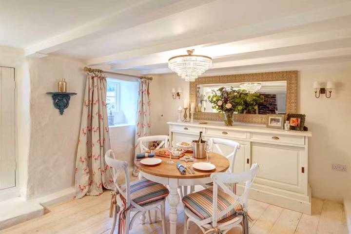 Góc ăn sáng được bố trí tại một khu vực trong nhà bếp.