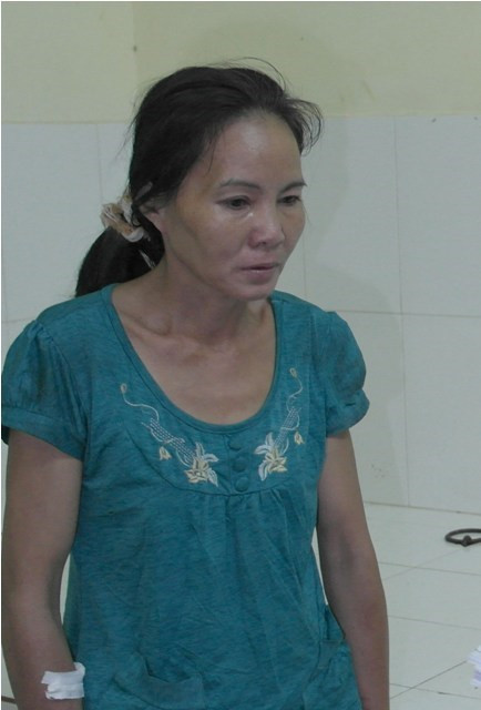 Dinh chi bi can dam xuyen so be trai 11 ngay tuoi-Hinh-3