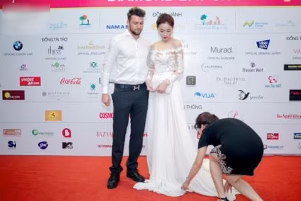 Lo dien nguoi nuong chieu, bao boc Hoa hau Ky Duyen-Hinh-3