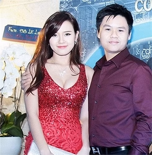 Từ khi hẹn hò, cả hai chăm chỉ xuất hiện tại nhiều sự kiện.