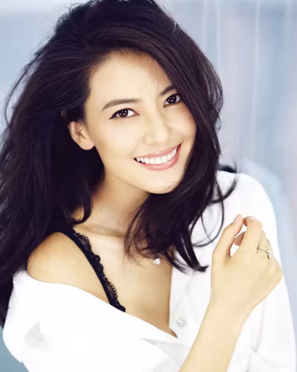 Giờ đây bất cứ nơi đâu Cao Viên Viên cũng tỏa sáng với "nụ cười thương hiệu"