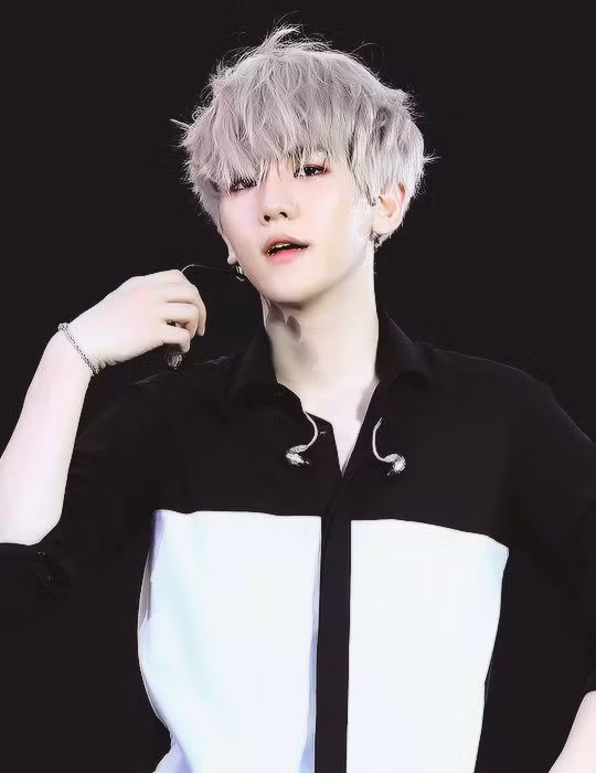 Baekhyun (EXO) Một Baekhyun quyến rũ "đốn tim" không biết bao cô gái trên sân khấu...