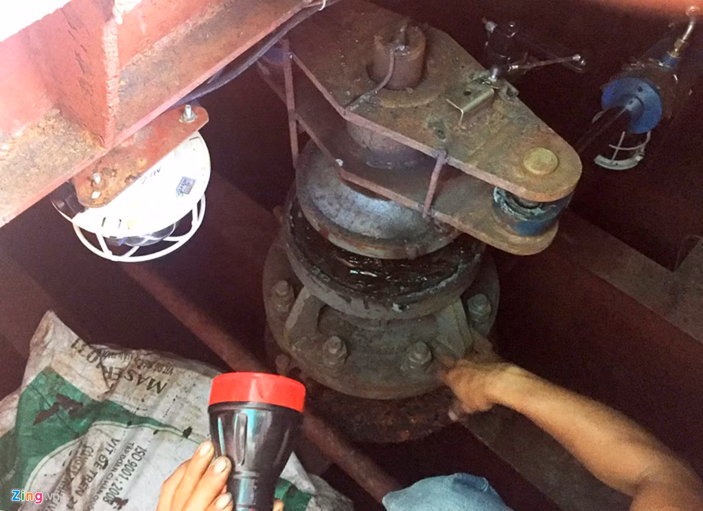 Trước tình hình này, Bộ Nông nghiệp và Phát triển nông thôn đang làm việc với hai đơn vị đóng tàu vỏ thép là Công ty TNHH MTV Nam Triệu, Công ty TNHH Đại Nguyên Dương cùng cơ quan chức năng truy tìm nguyên nhân ban đầu về tình trạng hỏng hóc, trên cơ sở đó có giải pháp khắc phục sớm nhất.