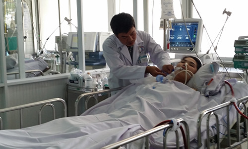 Cuu benh nhan nguy kich vi ong nghe do