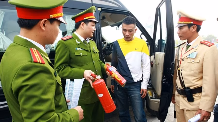 O to phai trang bi binh cuu hoa va chuyen Osin mua thit cuu-Hinh-2