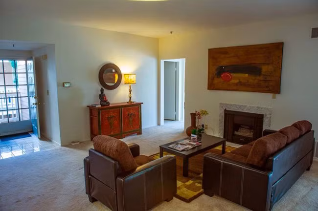 Quang Dũng rất chăm chút cho từng góc trang trí nhưng không vì thế mà căn nhà trở nên cầu kỳ.