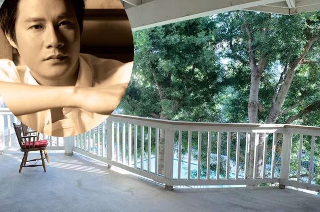 Mới đây, ca sĩ Quang Dũng bất ngờ khoe hình ảnh về căn nhà anh mua bên Mỹ.