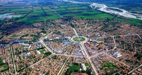 Ngôi làng bát quái nhìn từ trên cao.