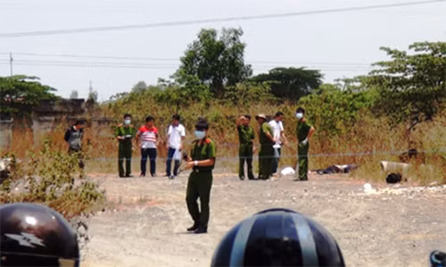 An mang va thi the chet bi an o bai dat trong