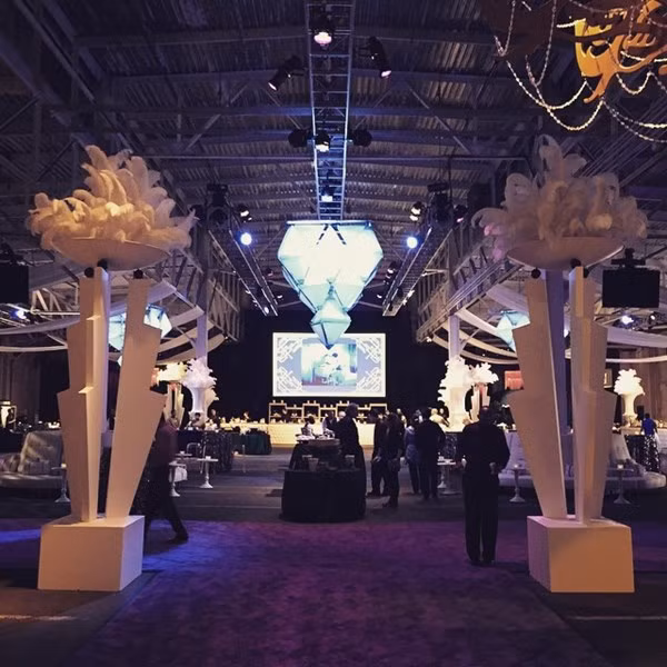 Bua tiec xa xi 7 trieu USD cua CEO Yahoo-Hinh-3