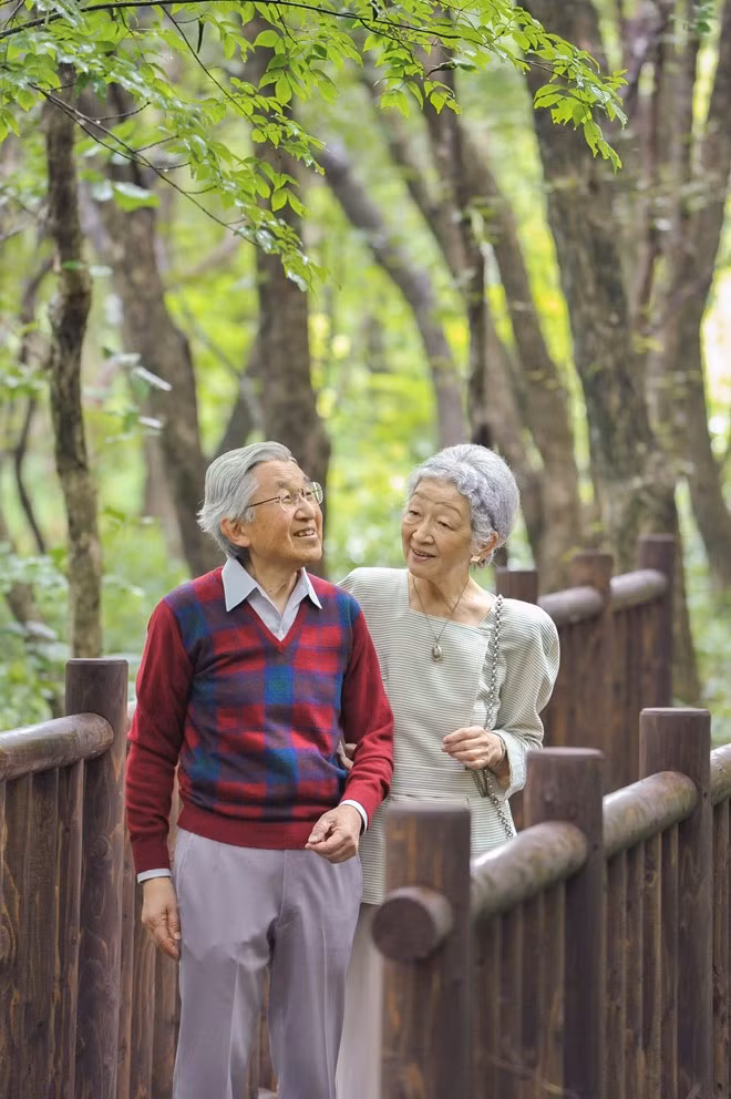 Cuoc song giau chat tho cua Nha vua va Hoang hau Nhat Ban-Hinh-3