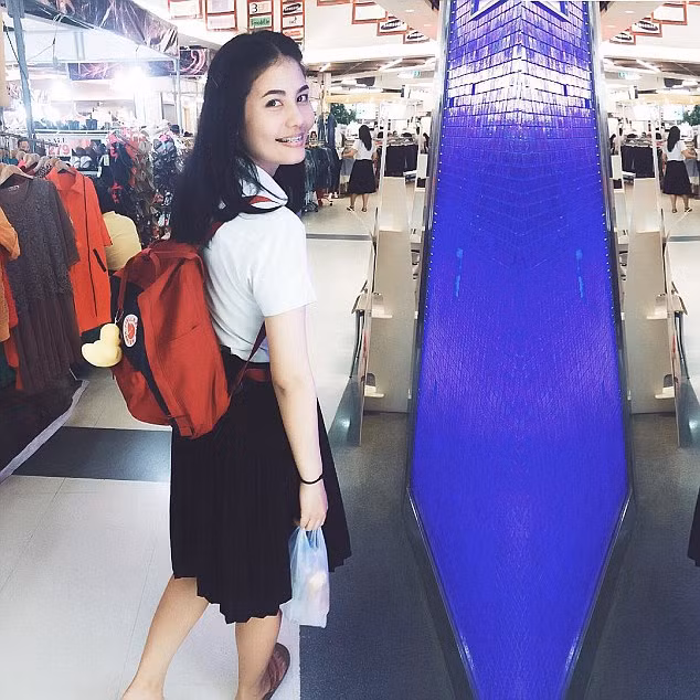 Tuy nhiên vẻ tươi tắn và cuốn hút vẫn chưa bao giờ bị mất đi.