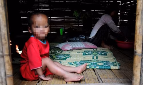 Nu sinh lop 8 nhap vien moi biet da co bau 7 thang