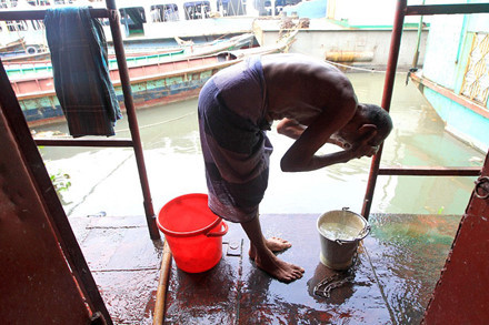 Tuy nhiên bù lại, khách được dùng nước miễn phí và nhà vệ sinh sạch sẽ. Cách vị khách cũng được sử dụng một tủ nhỏ để chứa đồ.