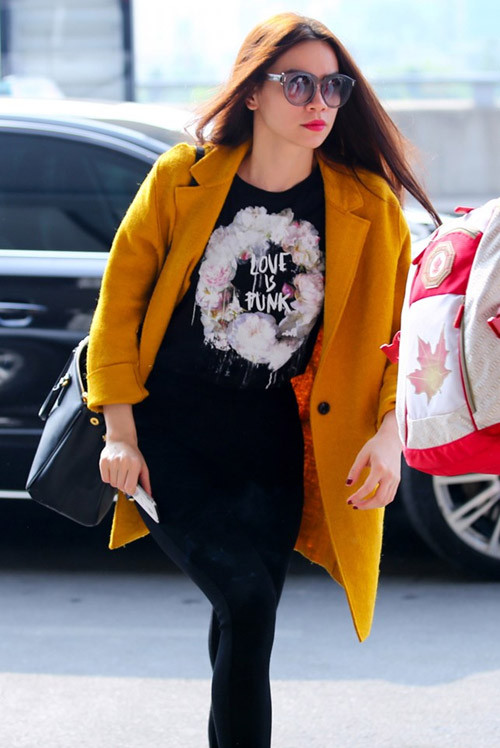 Được biết đến là ca sĩ hoạt động không biết mệt mỏi, nên chỉ chưa đầy 30 tuổi, Hồ Ngọc Hà đã có trong tay khối tài sản trị giá tiền tỉ.