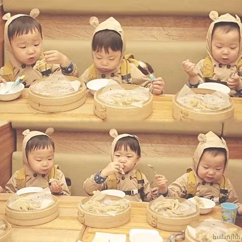 "Khả năng ăn uống bất tận" là nhận xét của nhiều khán giả, ngay cả Song Il Kook cũng bất ngờ về khả năng ăn uống của ba cậu con trai. Nhiều lần Song Il Kook phải thốt lên "Ba đứa ăn như phần ăn của một người lớn". Trong suốt quá trình tham gia chương trình khán giả luôn thấy hình ảnh tự giác ngồi vào ghế ăn của riêng mình và luôn ăn hết một phần ăn của người lớn.