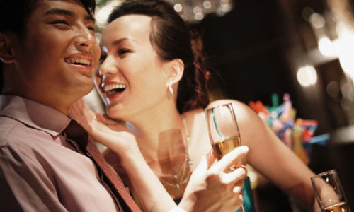 Đàn ông lương cao 8-9-10 con số, họ không phải là những người đàn ông khờ khạo, dễ sỏ mũi. Ảnh minh họa.