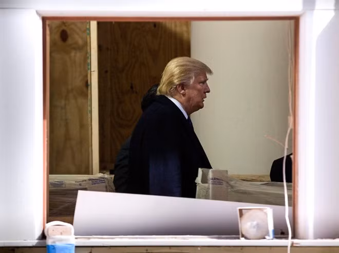 De che ong Donald Trump: Me cung no va nhung nut that chong cheo