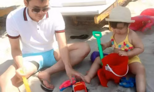 Gia đình hạnh phúc của anh Thịnh - chị Mai Anh.