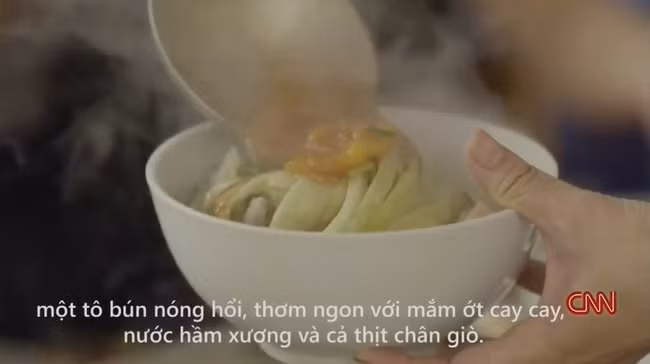 Quan bun chui: Khi van hoa phuc vu bi meo mo