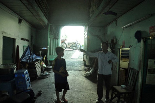 Nhiều người không chịu được cảnh sống trong “hang” nên đã đi nơi khác ở.