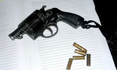 Kiem tra sung mot CSGT vo tinh bi trung dan