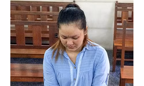 Qua khu lam lac cua nguoi phu nu nghien ma tuy buon nguoi