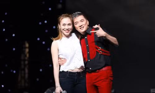 Sợ thiên hạ phán xét, Mr. Đàm học Mỹ Tâm giấu nhẹm người tình.