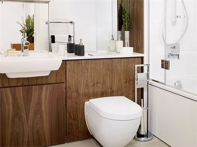 Nội thất phòng tắm không kém một khách sạn 5 sao.