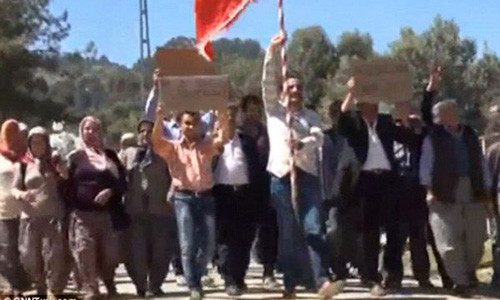 Những người đàn ông ở làng Üzümlü, Thổ Nhĩ Kỳ đứng trước nguy cơ ế vợ cả đời vì phụ nữ ở đây đều không chịu cưới trai làng.