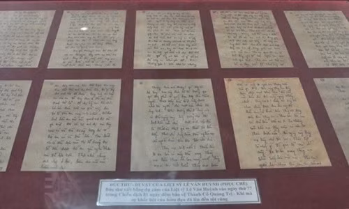 Buc thu thieng du cam ve cai chet cua chien si Quang Tri