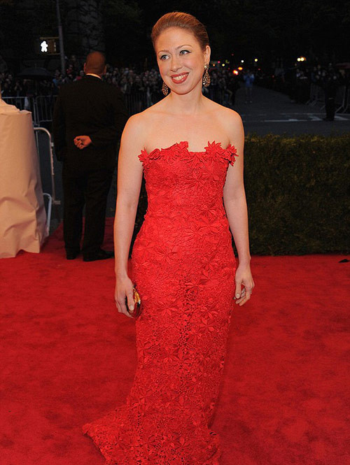 Còn Ivanka vẫn hoạt động mạnh trong lĩnh vực kinh doanh cùng cha cũng như phát triển thương hiệu thời trang riêng.