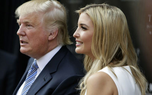 Trong khi đó, Chelsea cũng được bà Clinton thừa nhận rằng, cô đã góp công lớn vào các cuộc chạy đua trên chính trường của mẹ.