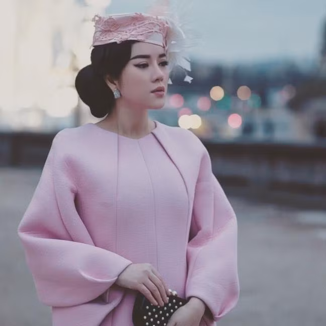 Những hình ảnh chứng minh Lý Nhã Kỳ thảm họa thời trang đã lùi vào dĩ vãng, giờ đây là fashionista sang chảnh Lý Nhã Kỳ hàng đầu Việt Nam.