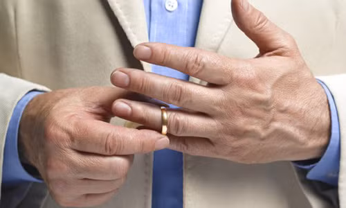 Bo ngay thoi quen nay neu khong muon vo chong chia ly