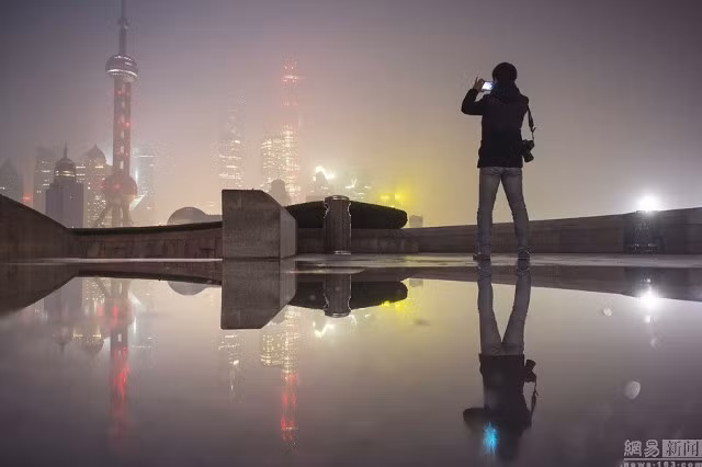 Hạt PM2.5 là các hạt bụi có đường kính nhỏ hơn 2,5 micromet (khoảng một phần tám của đường kính một sợi tóc), bay lơ lửng trong không khí, gây ra những bệnh tim mạch và ung thư. (Ảnh: NetEase)