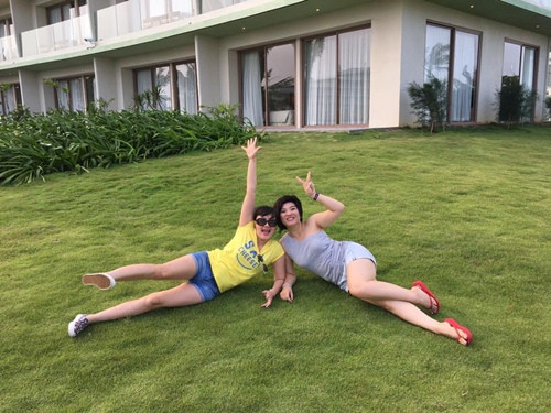 Tuy nhiên theo xác minh của báo chí sau đó, đây chỉ là một cảnh diễn của nghệ sĩ Vân Dung và chuyện cô bị ung thư là không có thật. Vân Dung hiện vẫn vui vẻ, khỏe mạnh và cô vừa có một chuyến công tác tại Thanh Hóa. Được biết, Vân Dung vào vai một người mẹ đang có cuộc sống hạnh phúc bên gia đình thì bỗng nhận được tin mình bị ung thư vú. Nhận kết quả trên tay, cô như gục ngã bởi chưa bao giờ lại nghĩ căn bệnh quái ác ấy lại đến với mình. Tuyệt vọng, chán chường nhưng nghĩ đến chồng, đến các con người phụ nữ đã phải nhìn vào sự thật và đương đầu với nó. Cuối cùng cô quyết định phẫu thuật và đã thành công.