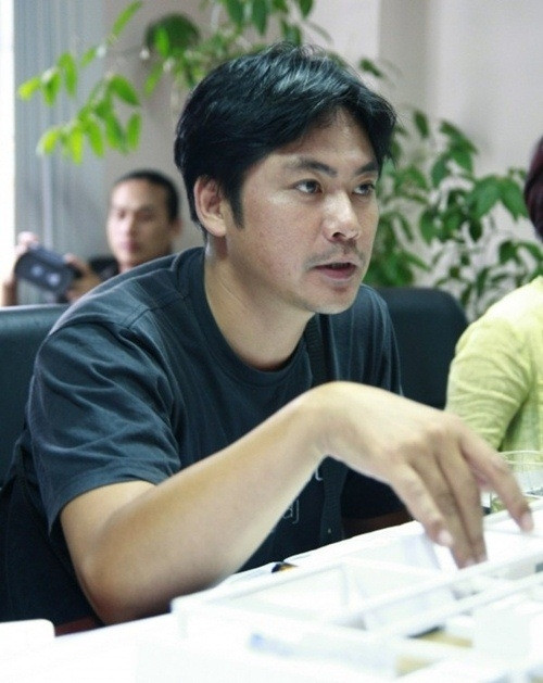 Lê Vũ Long giờ đây không còn tham gia phim ảnh mà chủ yếu chuyên tâm vào công việc đạo diễn, sản xuất.