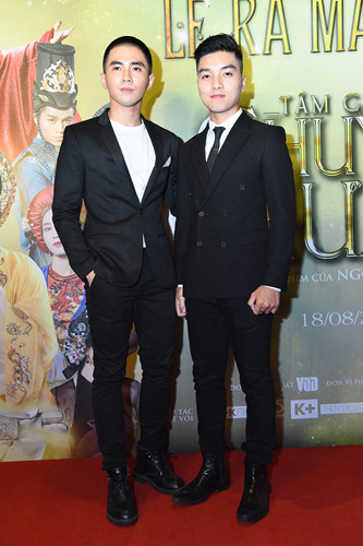 Ngọc Trai (vai cận thần của Thái tử) và Will (vai thái giám).