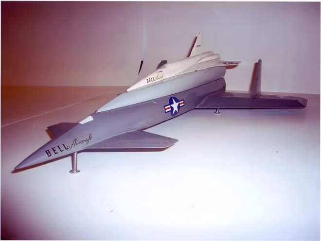 Ghe ron ten lua dan dao...co nguoi lai