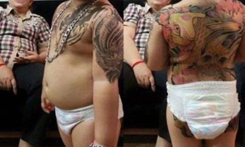 Xăm hình cho trẻ (ảnh minh họa).