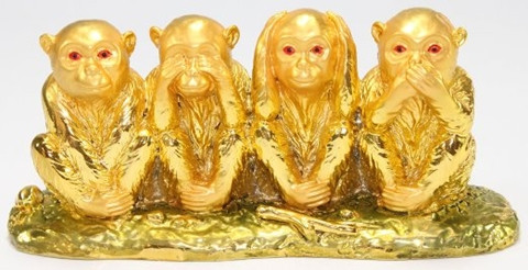 Nói về tượng Khỉ vàng, người ta có thể lựa chọn nhiều kiểu dáng khác nhau. Một kiểu dáng phổ biến nữa là Tượng 4 chú khỉ trong đó có chứa Bộ ba Tam Không: không nghe, không thấy, không nói - mang ý nghĩa nói lên sự khôn ngoan của người biết giữ lễ.