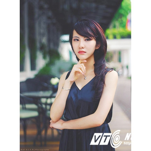 “Mình bằng lòng với cuộc sống hiện tại khi mỗi ngày mới là một ngày hoạt động, hoàn thiện bản thân. Mình tin điều đó sẽ giúp mỗi người luôn tràn đầy năng lượng để trau dồi và tích lũy cho mình”, cô cho hay.