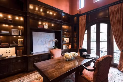 Phòng làm việc của chủ nhân.