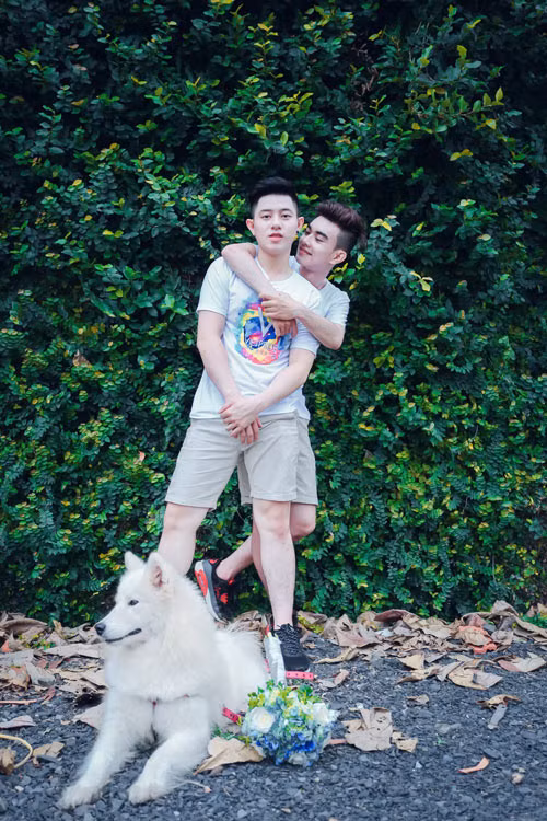 Cặp đôi “soái ca” thường xuyên chụp ảnh đôi để lưu giữ những khoảnh khắc đẹp bên nhau.